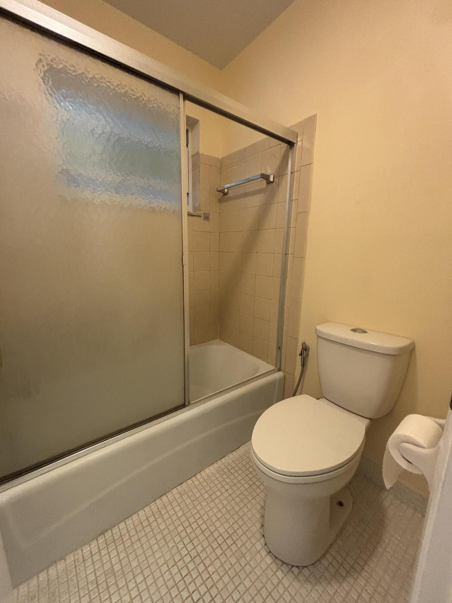 707 High Point Boulevard North, Unit C Delray Beach, FL 33445 - Photo 21 of 28 IMG_3118