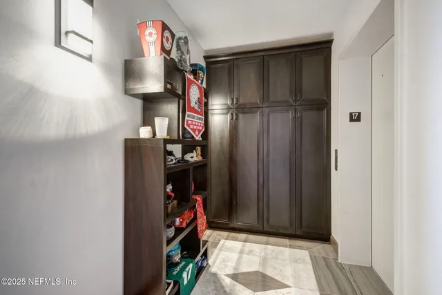 $850,000 | 1431 Riverplace Boulevard, Unit 1710, Jacksonville, FL 32207