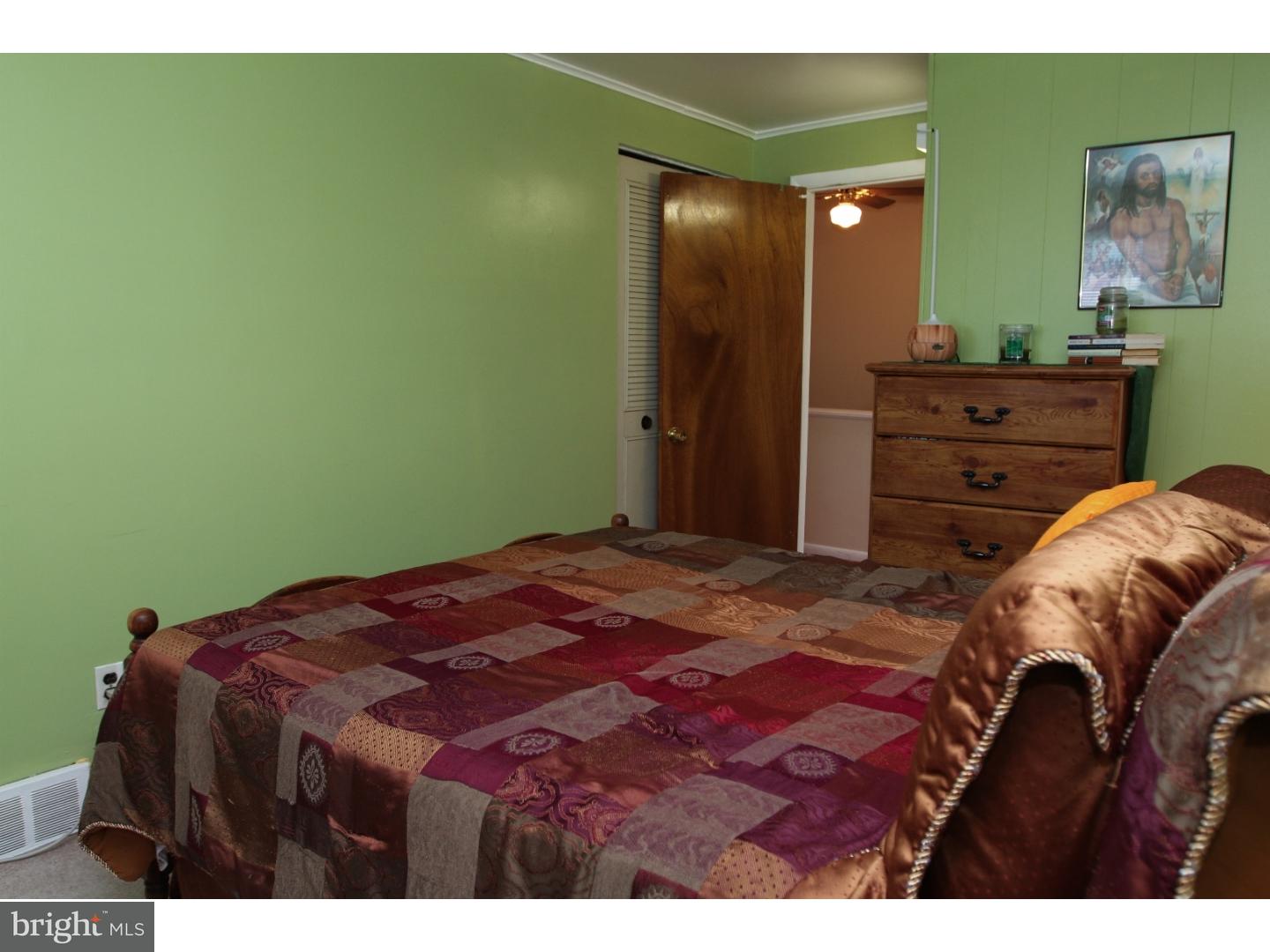 1434 Elson Road Brookhaven, PA 19015 - Photo 14 of 25 Bedroom 2
