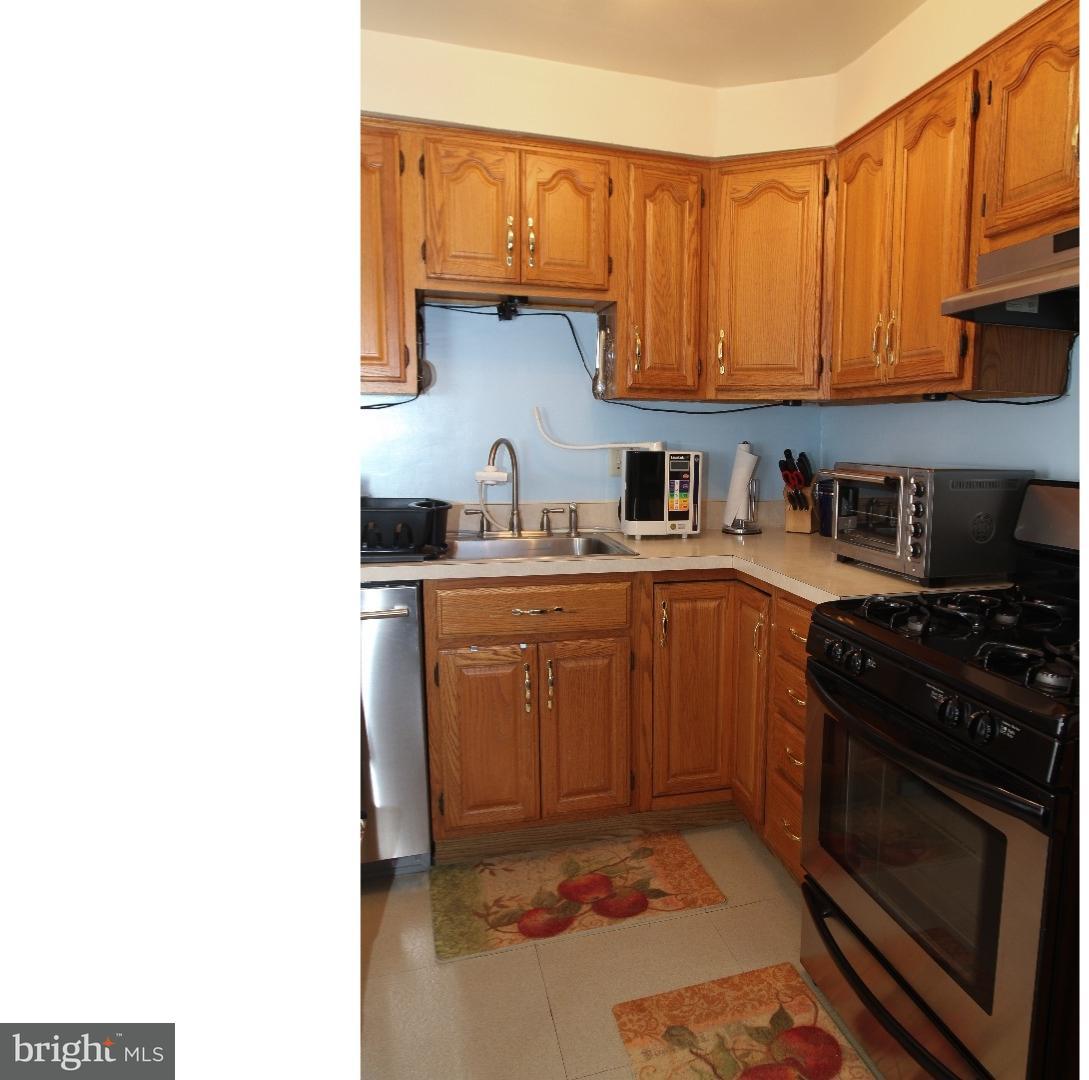 1434 Elson Road Brookhaven, PA 19015 - Photo 8 of 25 Kitchen