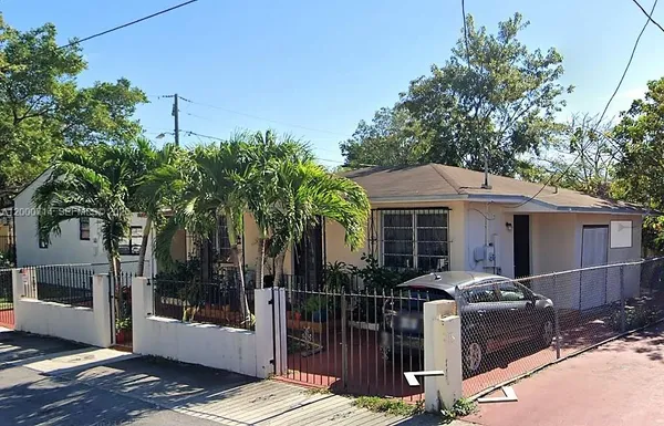 $399,000 | 910 Southwest 9th Street, Miami, FL 33130