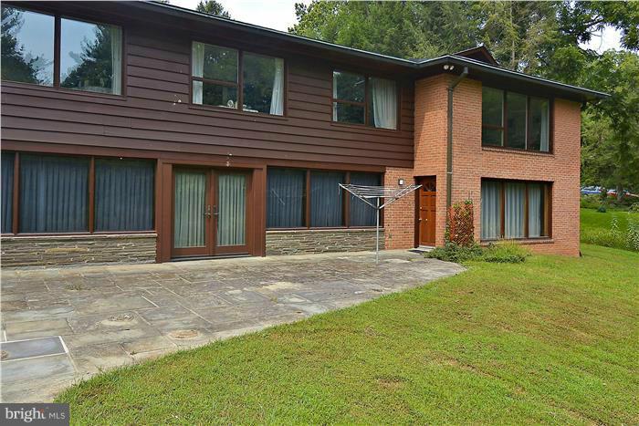 8501 Old Seven Locks Road Bethesda, MD 20817 - Photo 27 of 29 Lower Level Patio