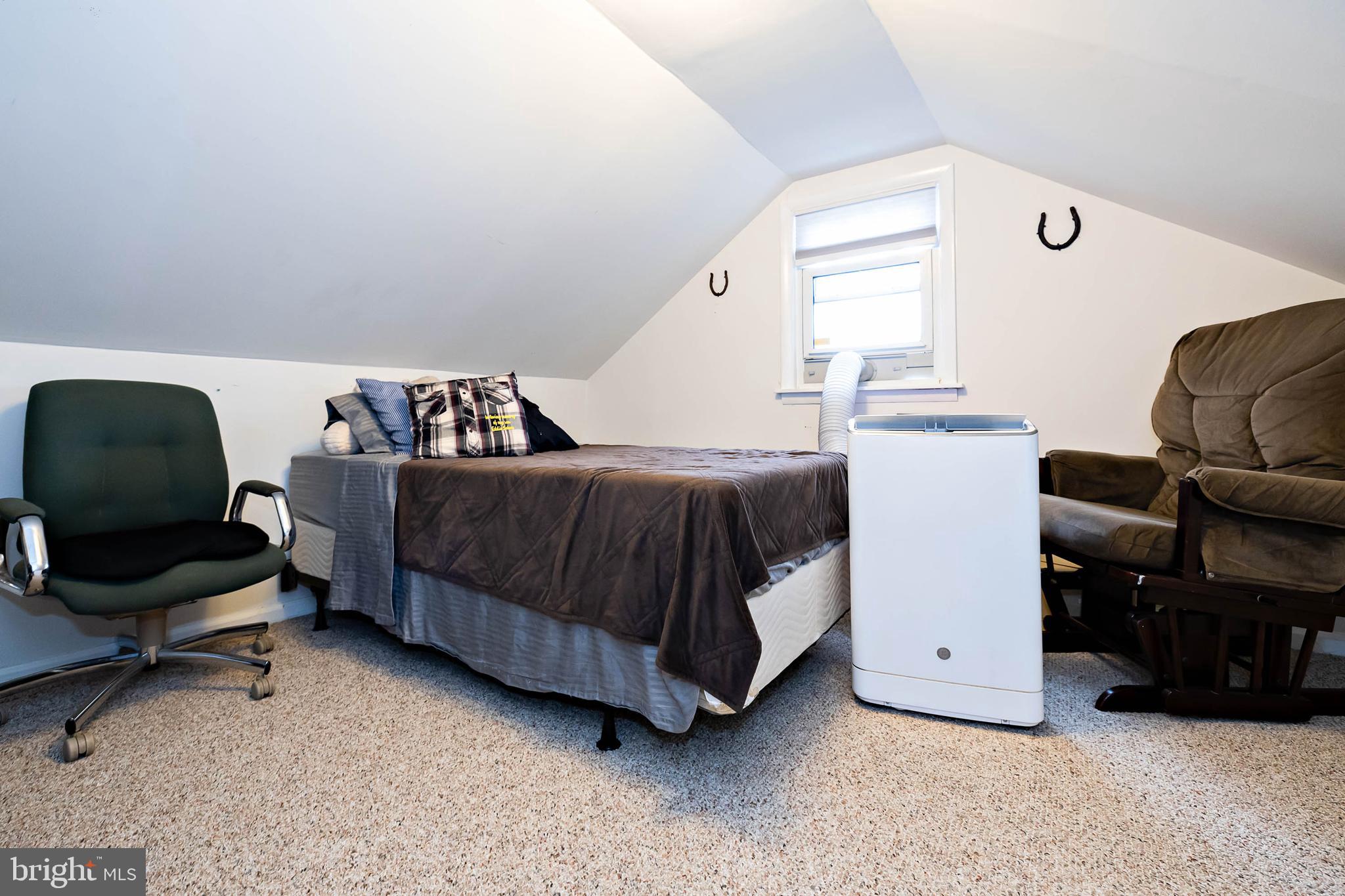 22 Evesham Road Cherry Hill, NJ 08003 - Photo 13 of 17 2nd Floor Bedroom