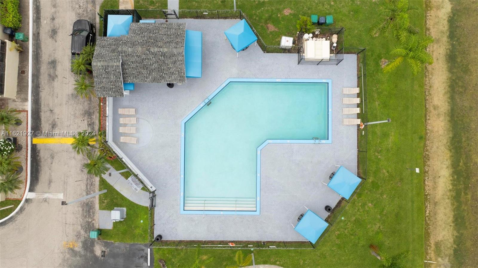 6604 Southwest 152nd Place, Unit 2604 Miami, FL 33193 - Photo 27 of 27 an aerial view of a house