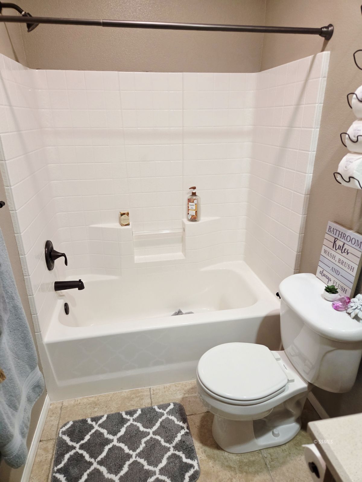 424 South Inyo Street Ridgecrest, CA 93555 - Photo 17 of 43