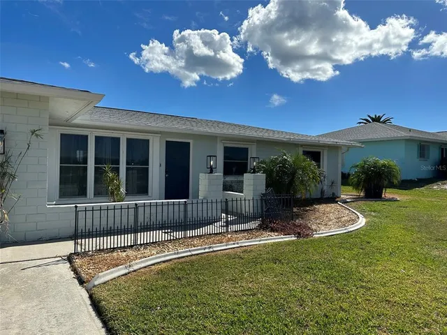 $2,700 | 45 Oakland Hills Court, Rotonda West, FL 33947