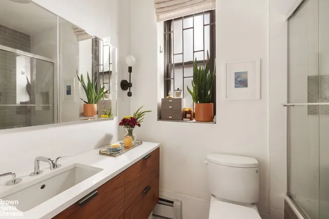 $799,000 | 202 West 92nd Street, Unit 4F | Upper West Side