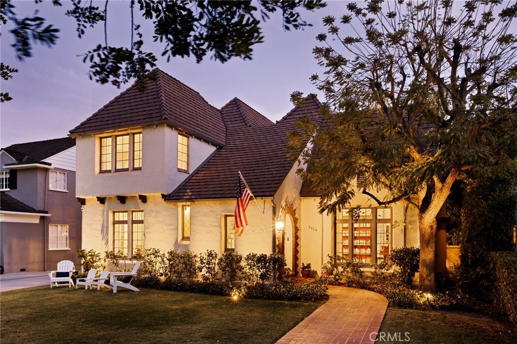 2454 Ridgeway Road San Marino, CA 91108 - Photo 1 of 34 FRONT TWILIGHT