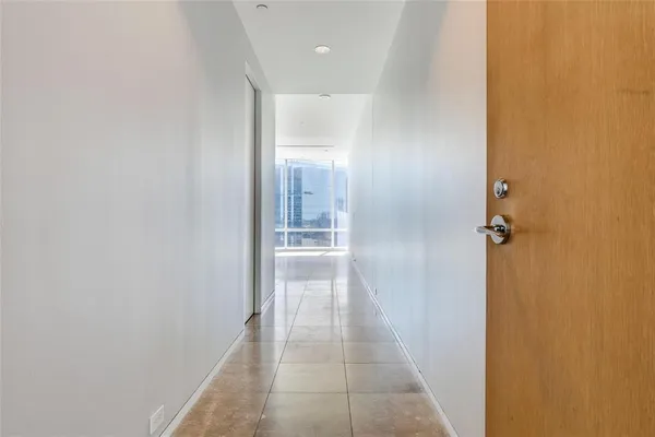$4,250 | 2430 Victory Park Lane, Unit 1809, Dallas, TX 75219