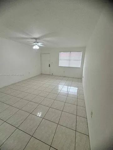 $1,800 | 111 Northwest 152nd Street, Unit 25, Miami, FL 33169