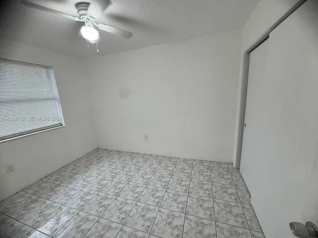 $1,800 | 111 Northwest 152nd Street, Unit 25, Miami, FL 33169