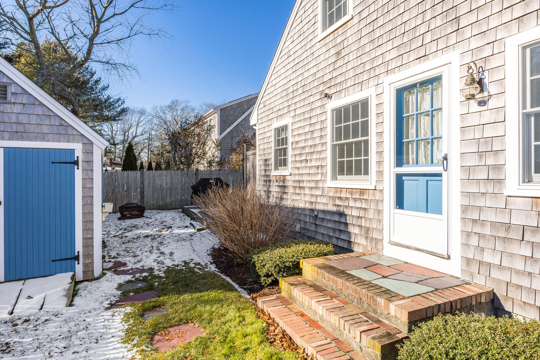 87 First Avenue Hyannis Port, MA 02601 - Photo 22 of 29 a backyard of a house