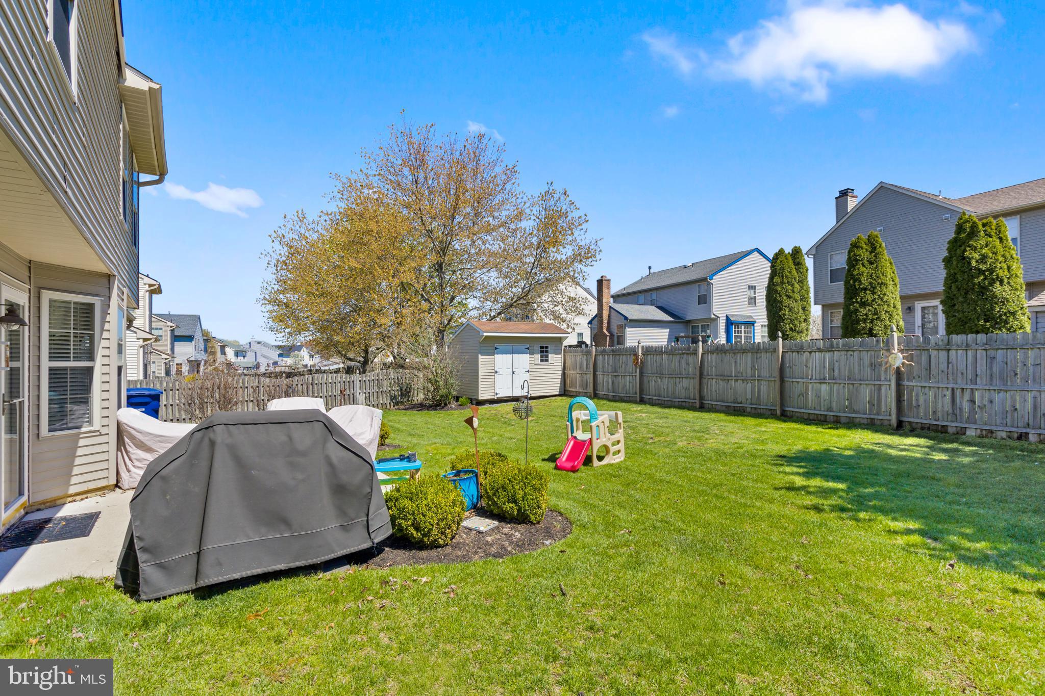 25 Springcress Drive Delran, NJ 08075 - Photo 38 of 44 a view of a backyard with garden