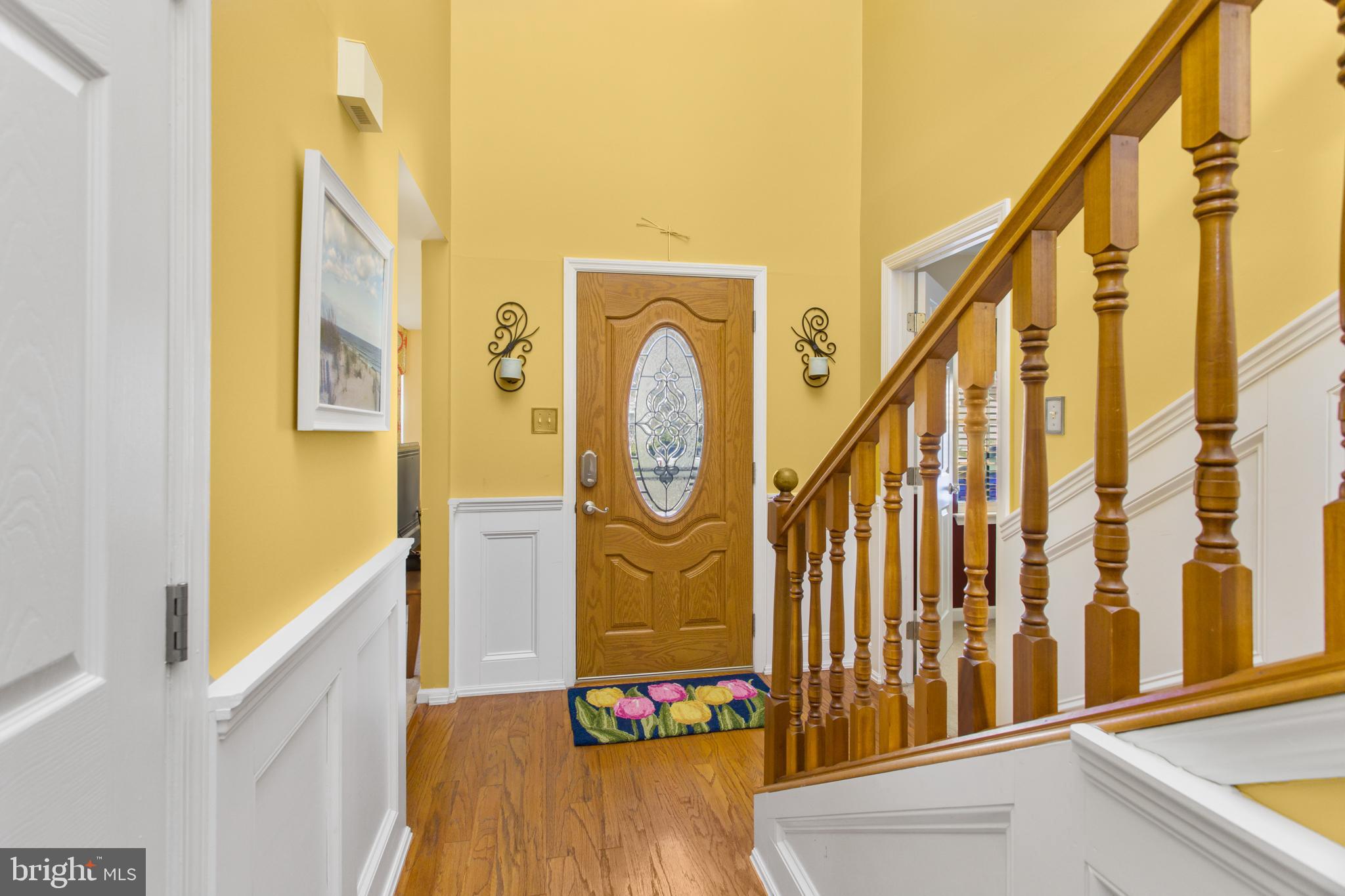 25 Springcress Drive Delran, NJ 08075 - Photo 5 of 44 a front view of a house with wooden floor and door