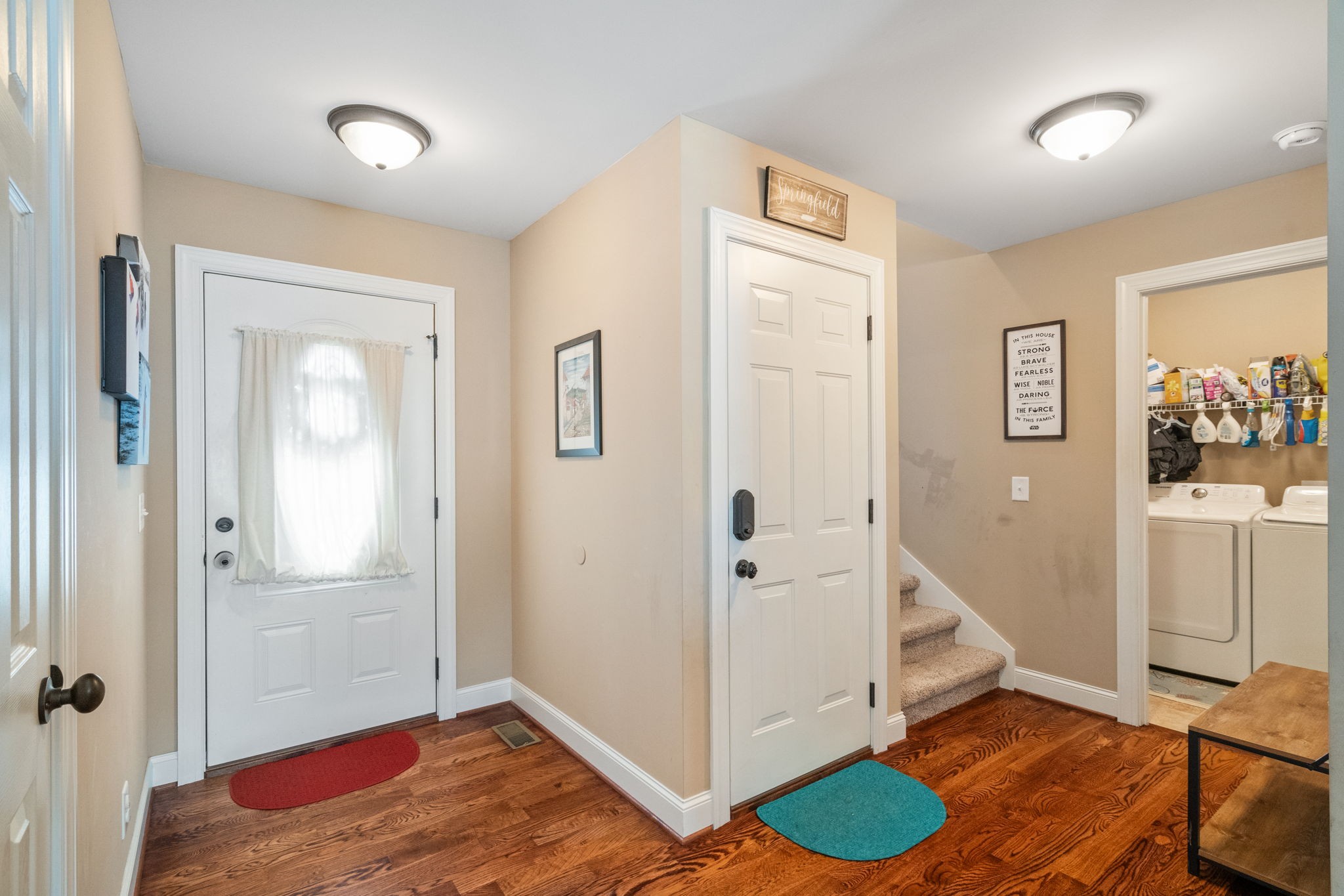 321 Brandywine Lane Springfield, TN 37172 - Photo 9 of 33 Entry foyer with coat closet