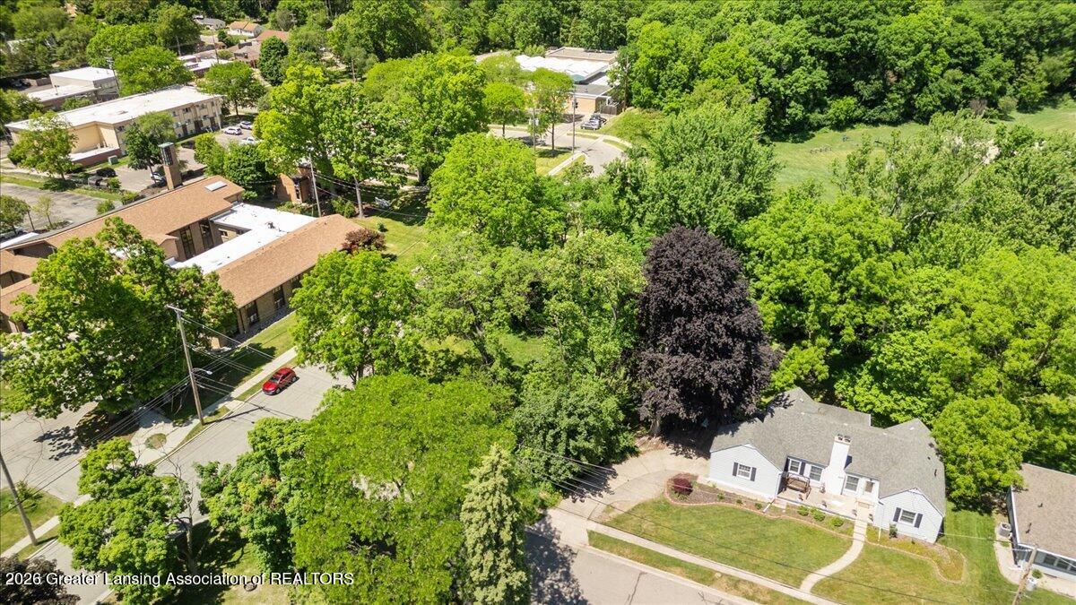 201 Ridge Road East Lansing, MI 48823 - Photo 14 of 18 18-Media Jett - 13