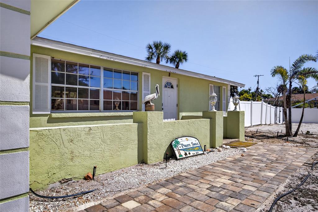6035 Manasota Key Road Englewood, FL 34223 - Photo 10 of 54 a front view of a house