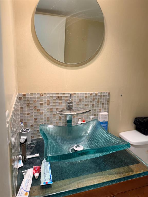 505 Spencer Drive, Unit 210 West Palm Beach, FL 33409 - Photo 12 of 12 view of pool