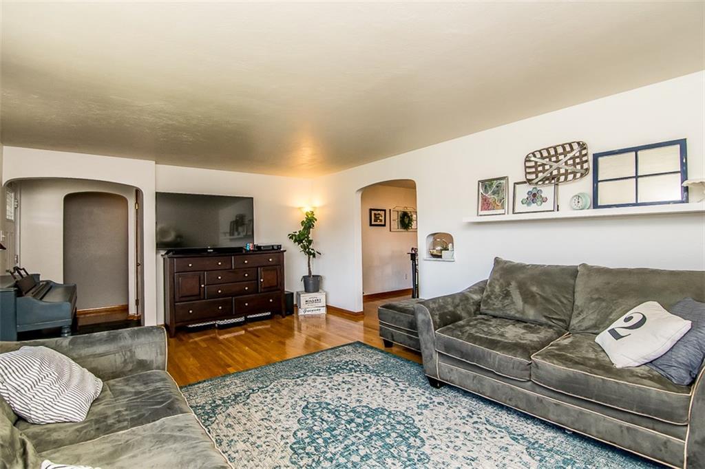 307 McClelland Road Canonsburg, PA 15317 - Photo 7 of 25 Gallery Image 7