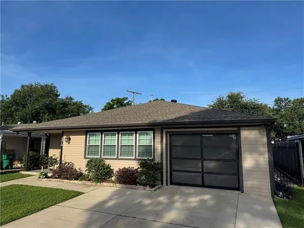 $421,000 | 576 Smith Drive, Metairie, LA 70005