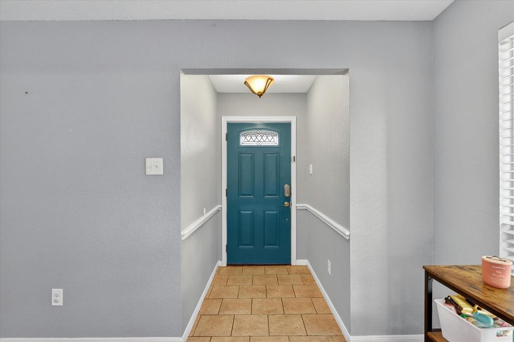 107 Garvin Way Midlothian, TX 76065 - Photo 4 of 27