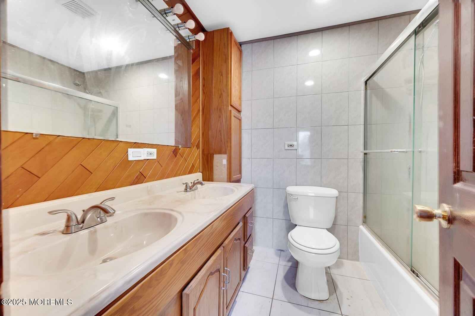 32 Lakewood Avenue Keansburg, NJ 07734 - Photo 2 of 30 mqKPXDVw