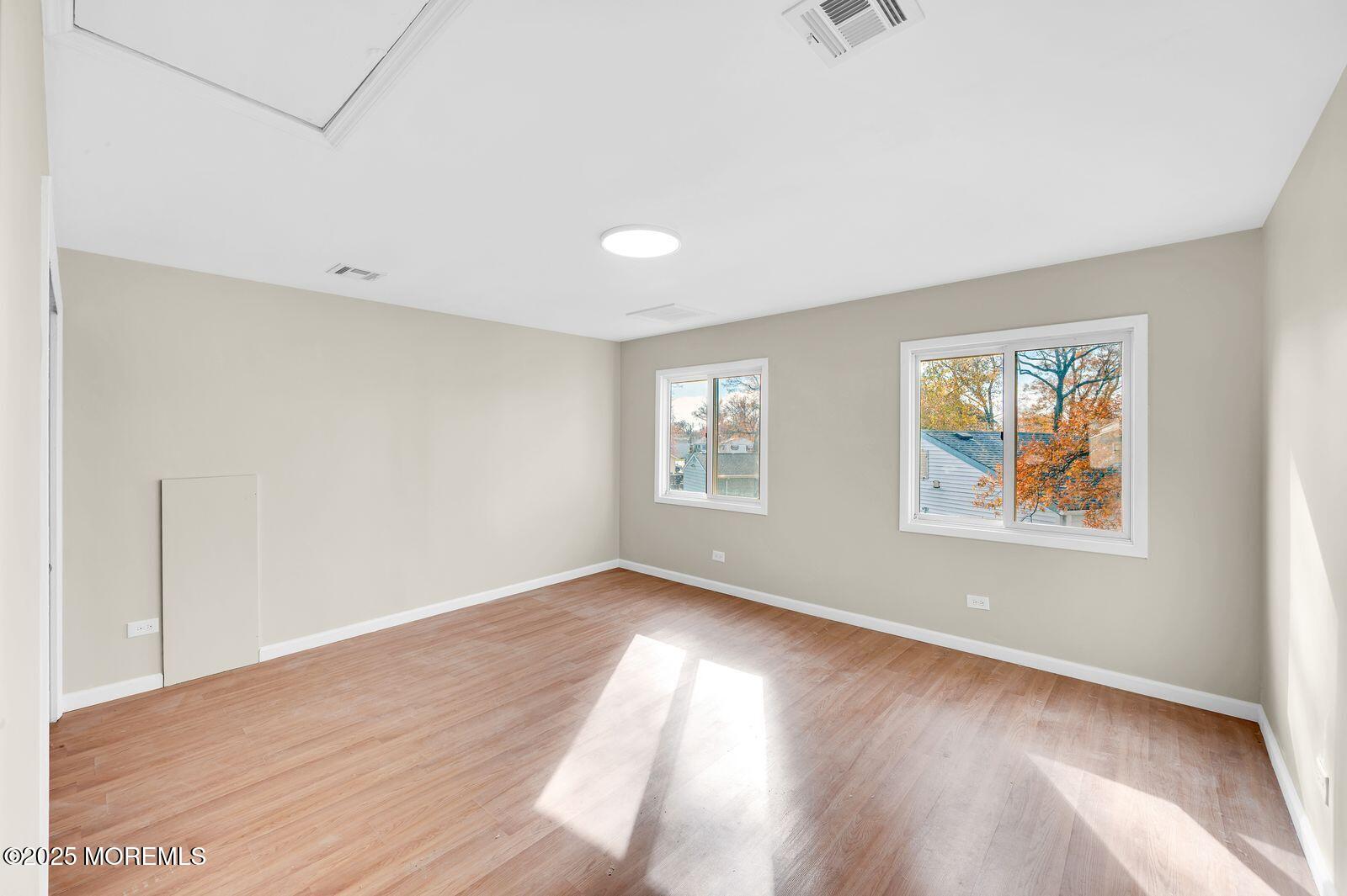 32 Lakewood Avenue Keansburg, NJ 07734 - Photo 10 of 30 GaGVBU-Q