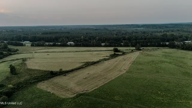 $772,200 | 1458 Hickory Little Rock Road, Hickory, MS 39332