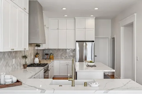 $4,288,000 | 853 Vista Drive, Redwood City, CA 94062