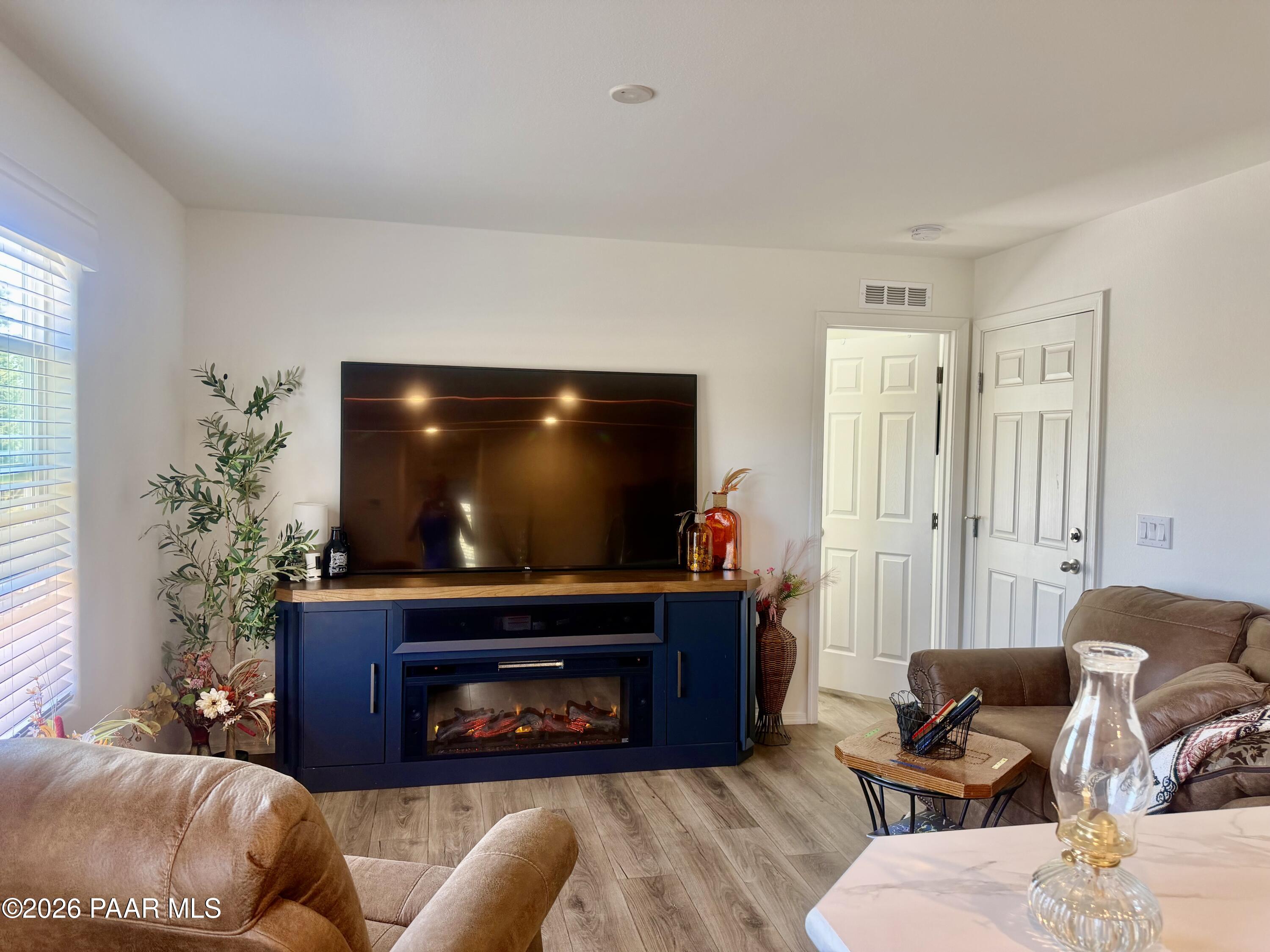 1527 Private Road Prescott, AZ 86301 - Photo 5 of 23 IMG_3289