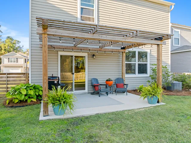 $379,900 | 109 Sweet Cherry Lane, Summerville, SC 29486