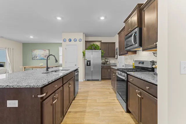 $379,900 | 109 Sweet Cherry Lane, Summerville, SC 29486