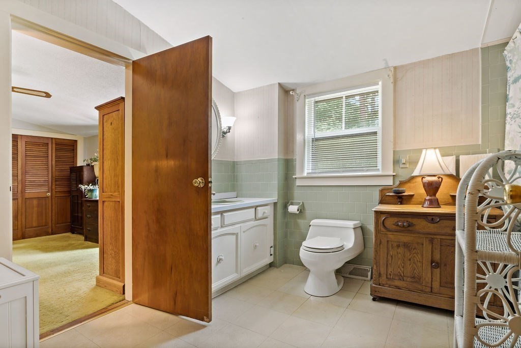 262 Peckham Road Acushnet, MA 02743 - Photo 17 of 31 Gallery Image 17