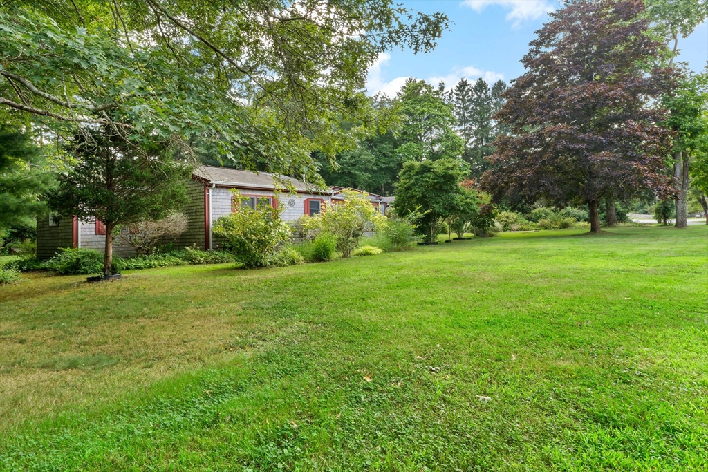 262 Peckham Road Acushnet, MA 02743 - Photo 2 of 31 Gallery Image 2