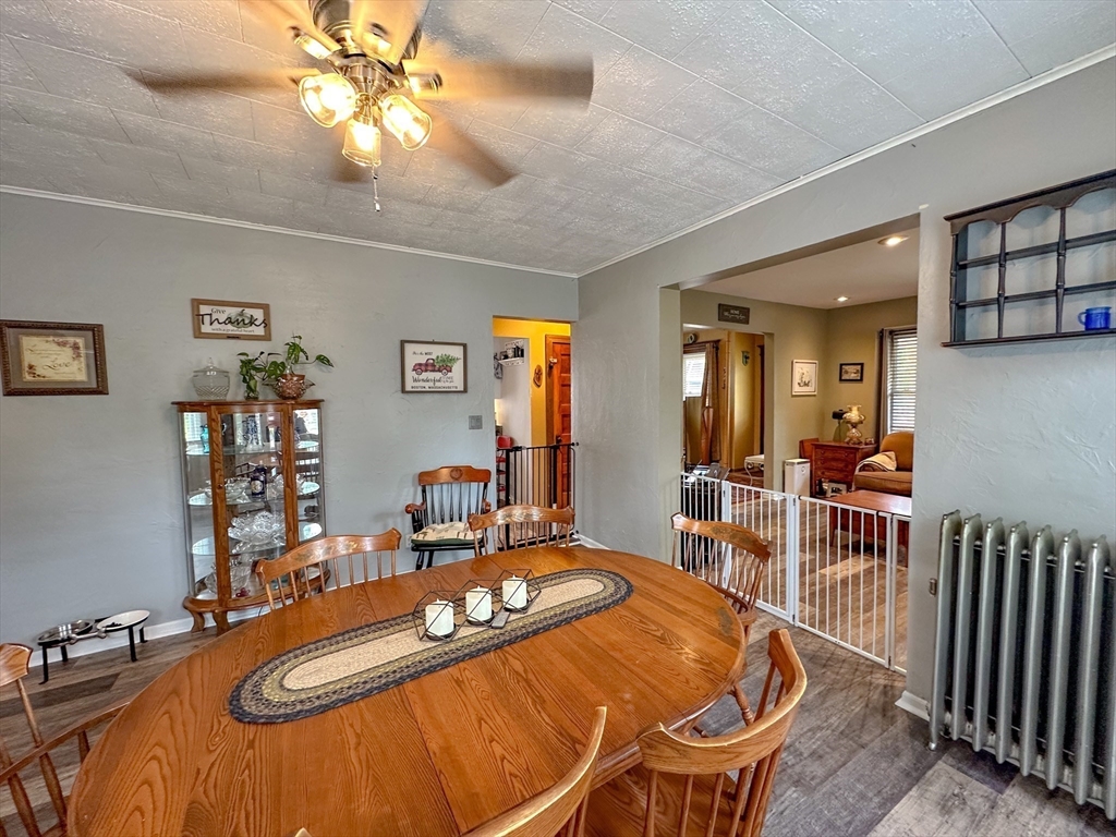 573 White Street Springfield, MA 01108 - Photo 17 of 39