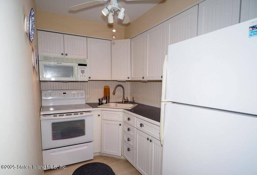 61 West Tiana Road Hampton Bays, NY 11946 - Photo 23 of 36 20240326195642085350000000-o