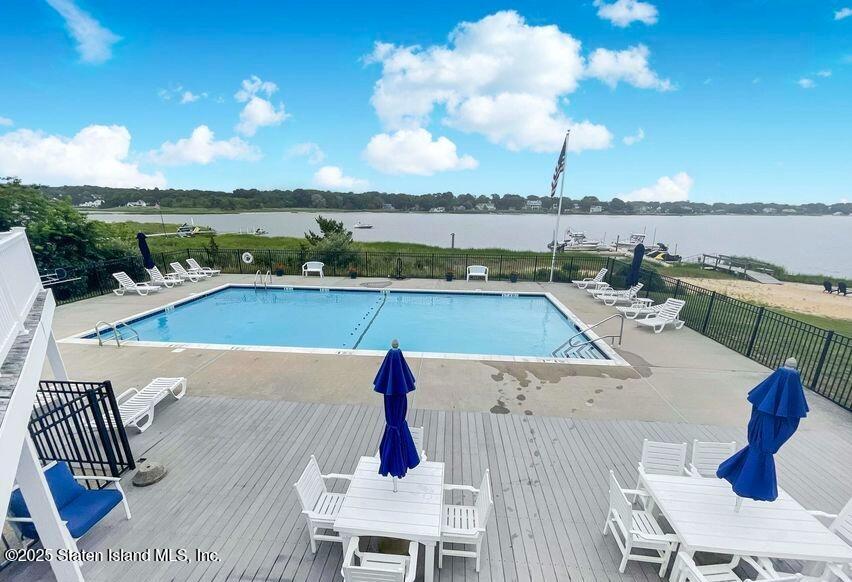 61 West Tiana Road Hampton Bays, NY 11946 - Photo 33 of 36 20240802144732654658000000-o