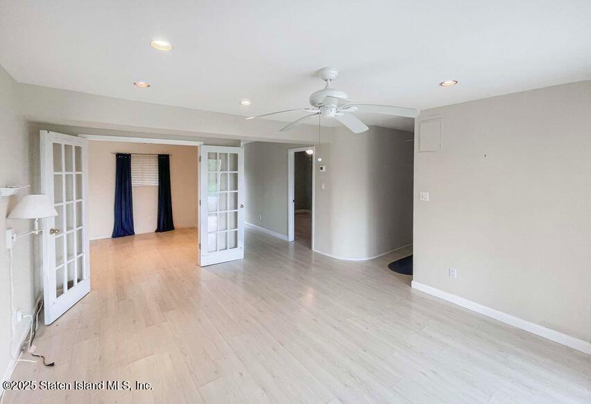 61 West Tiana Road Hampton Bays, NY 11946 - Photo 8 of 36 20240802144913475969000000-o