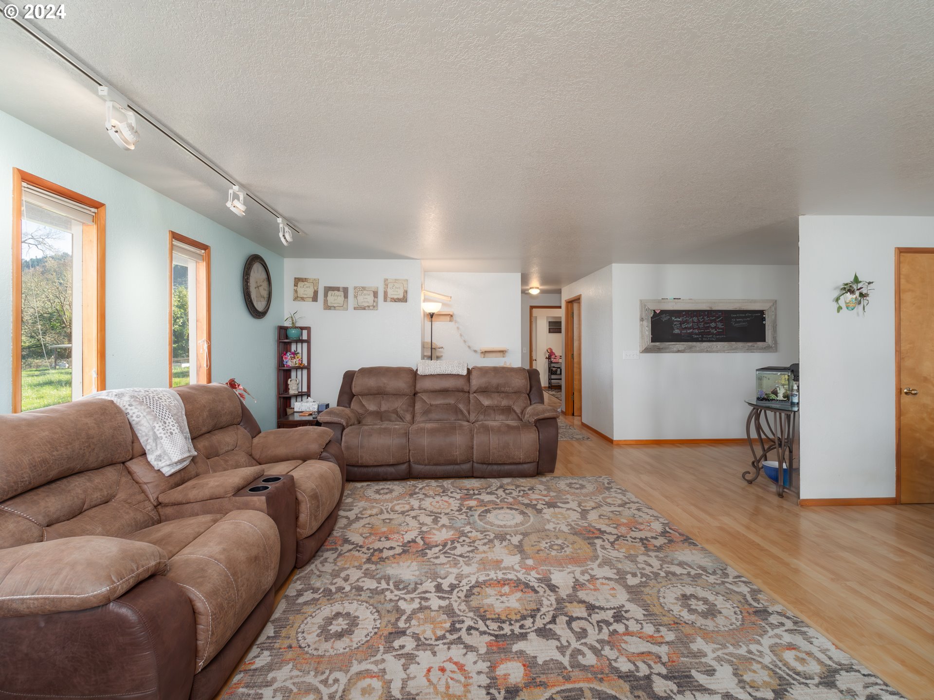 3279 Melrose Road Roseburg, OR 97471 - Photo 12 of 47 Gallery Image 12