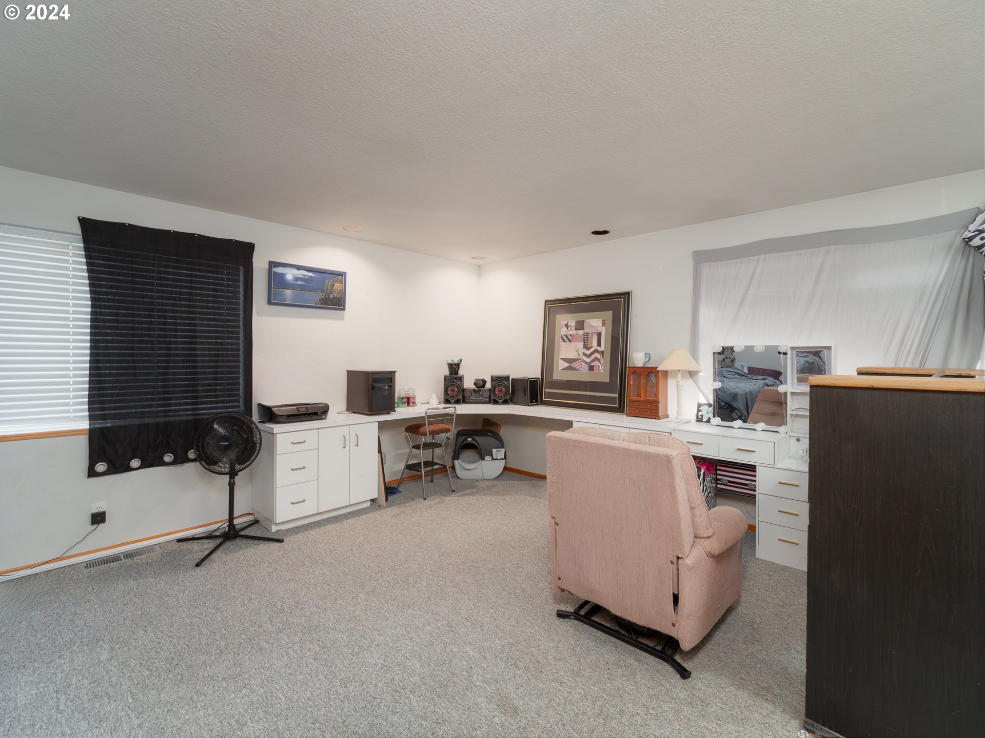 3279 Melrose Road Roseburg, OR 97471 - Photo 25 of 47 Bedroom