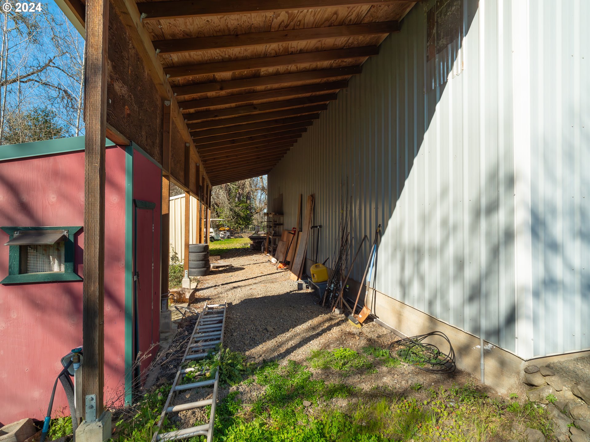 3279 Melrose Road Roseburg, OR 97471 - Photo 35 of 47 Shop