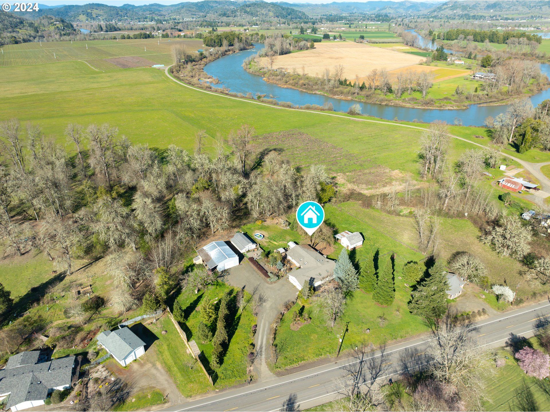 3279 Melrose Road Roseburg, OR 97471 - Photo 8 of 47 Gallery Image 8