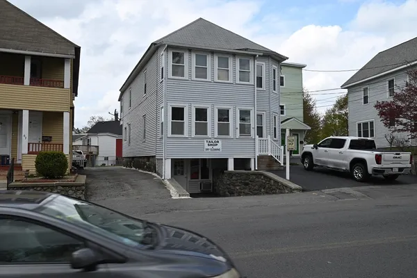 $2,500 | 65 Lowell Street, Unit 2, Methuen, MA 01844