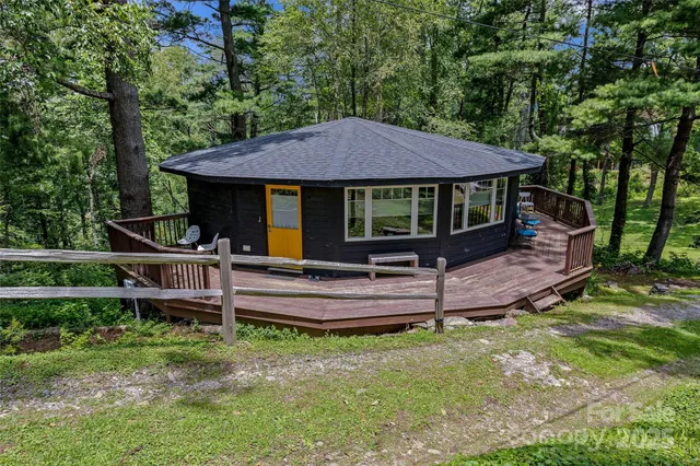 $450,000 | 826 Town Mountain Road, Asheville, NC 28804