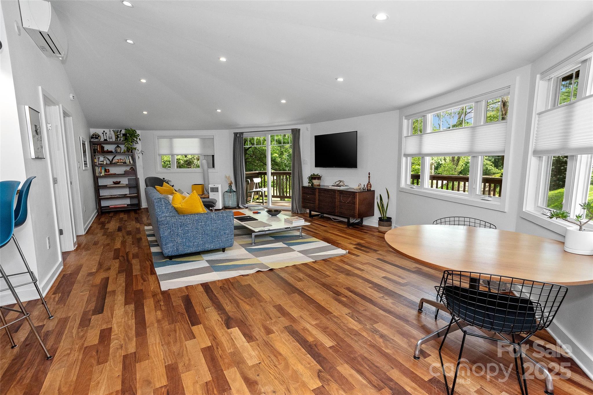 826 Town Mountain Road Asheville, NC 28804 - Photo 13 of 32