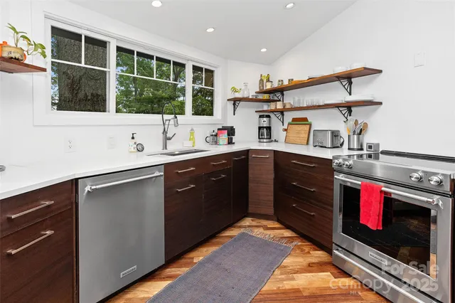 $450,000 | 826 Town Mountain Road, Asheville, NC 28804