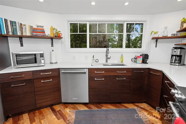 $450,000 | 826 Town Mountain Road, Asheville, NC 28804