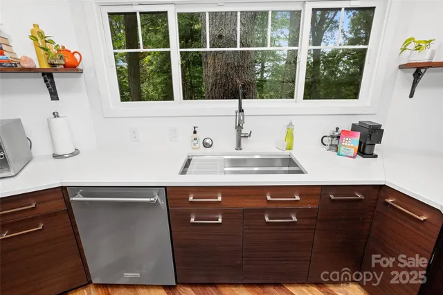 $450,000 | 826 Town Mountain Road, Asheville, NC 28804