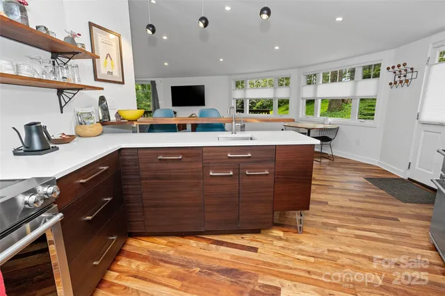 $450,000 | 826 Town Mountain Road, Asheville, NC 28804