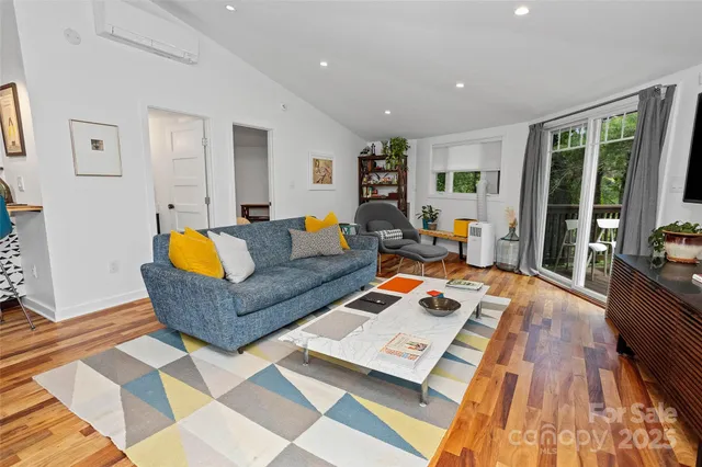 $450,000 | 826 Town Mountain Road, Asheville, NC 28804